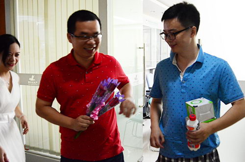 有花有禮物，好嗨森！