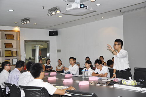 反方辯友激揚回應(yīng)