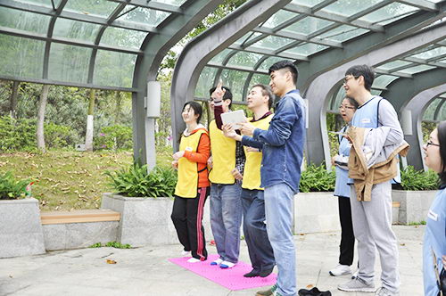 指壓板！好痛，有木有??！