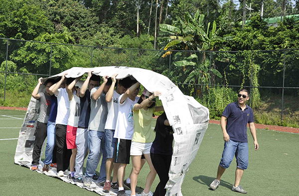 報紙風(fēng)火輪