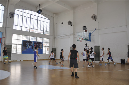 中不中呢？?。。? border=